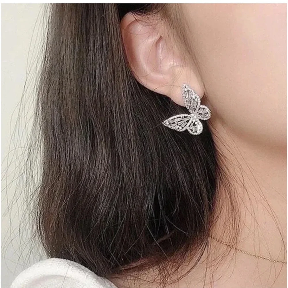 💎 NEW 14K Gold plated Diamond Butterfly 🦋 Earrings & Necklace Set